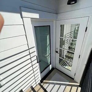 Contemporary Guest With Roof-top Deck Walk To Santa Monica